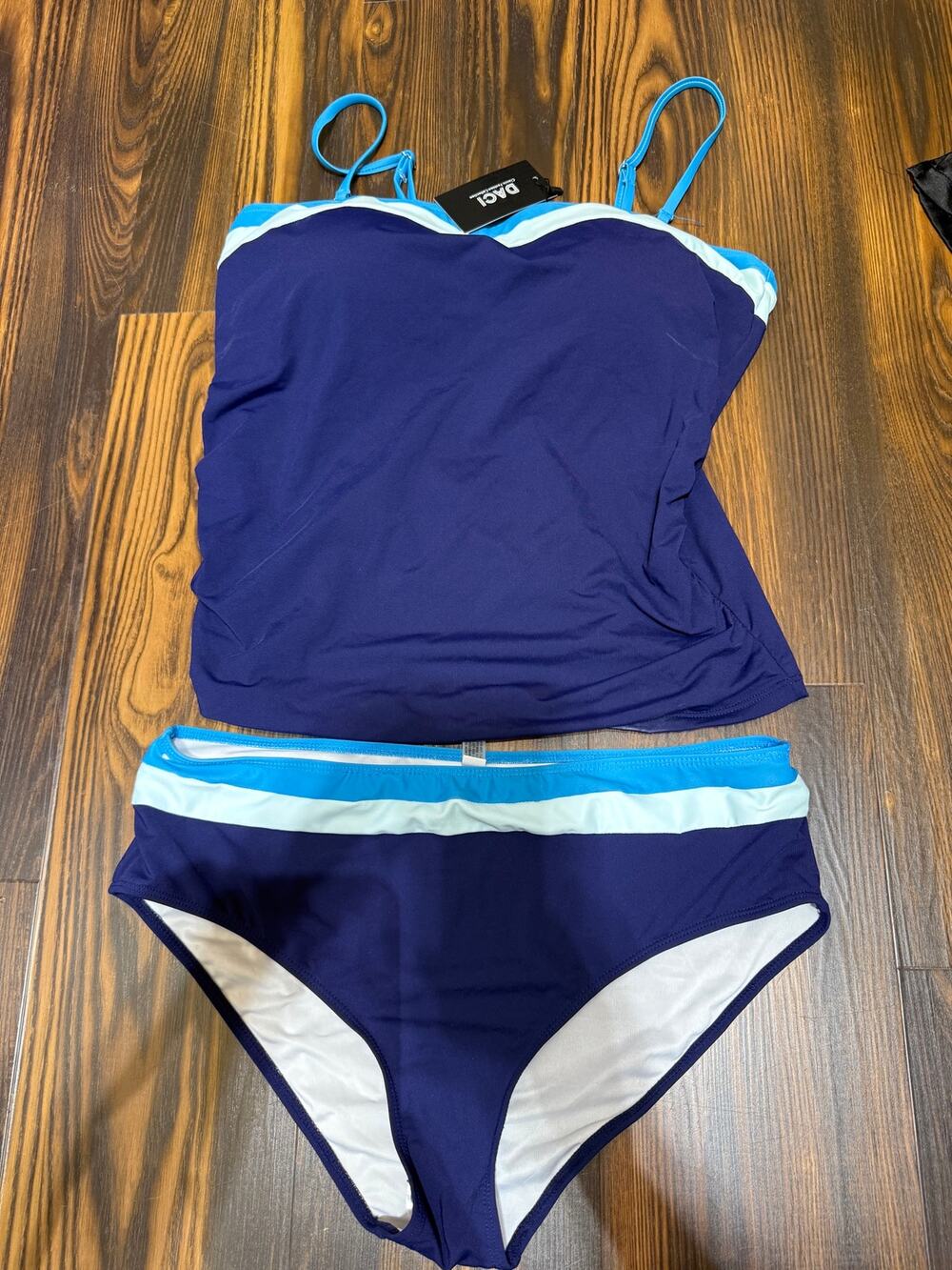 NWT Daci Two Piece Tankini Set Size XL